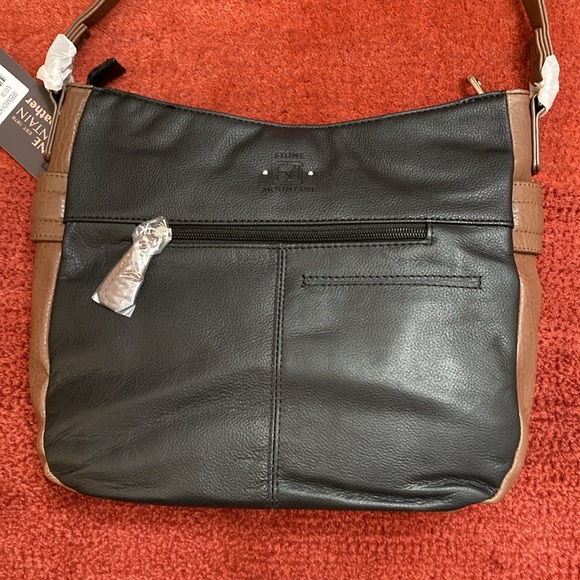 Stone Mountain Black/Tan Genuine Leather Greenwich  Hobo  Shoulder Bag - Picture 5 of 8